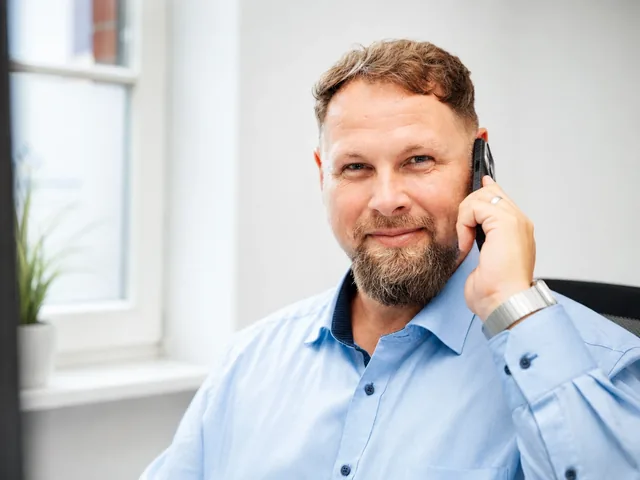 Martin Reubold am Telefon – direkter Draht zu Ihrem Baufinanzierungsberater in Mainz